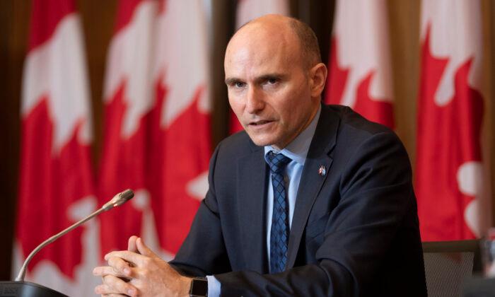 Ottawa Will Soon Announce Changes to Border Measures as Omicron Recedes: Health Minister