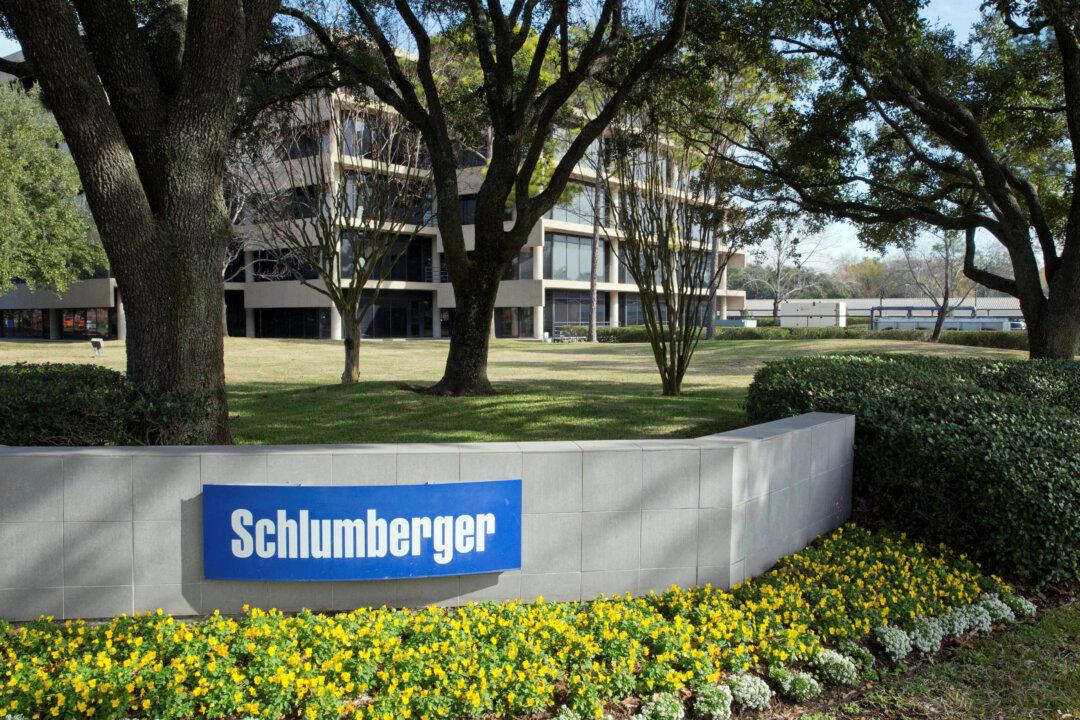 Schlumberger Expects ‘Supercycle’ as Demand Lifts Profit Above Forecast