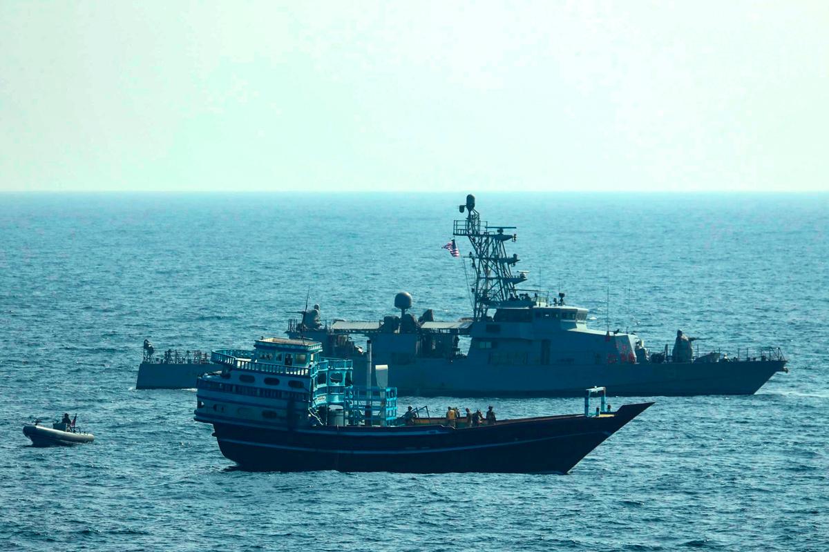 US Detains Smuggling Ship, UK Seizes Drugs in Mideast Waters