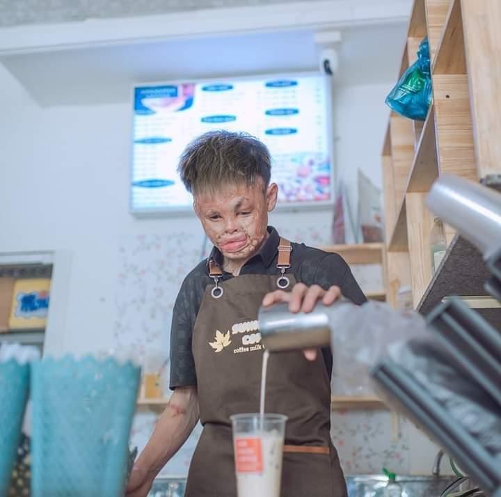  Ngo Quy Hai, 27, owner of Sunhouse Coffee in Kon Tum city, Vietnam. (Courtesy of <a href="https://www.facebook.com/sunhousecoffee/">Ngo Quy Hai</a>)