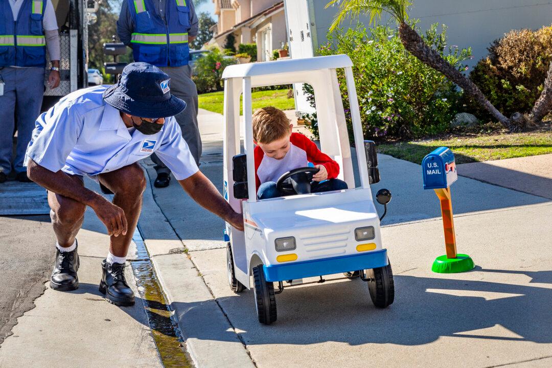 United States Postal Service Grants 7-Year-Old Cancer Patient Honorary Title