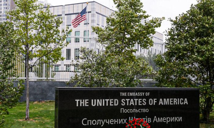 US Issues New Alert: Americans Should Leave Ukraine as Soon as Possible