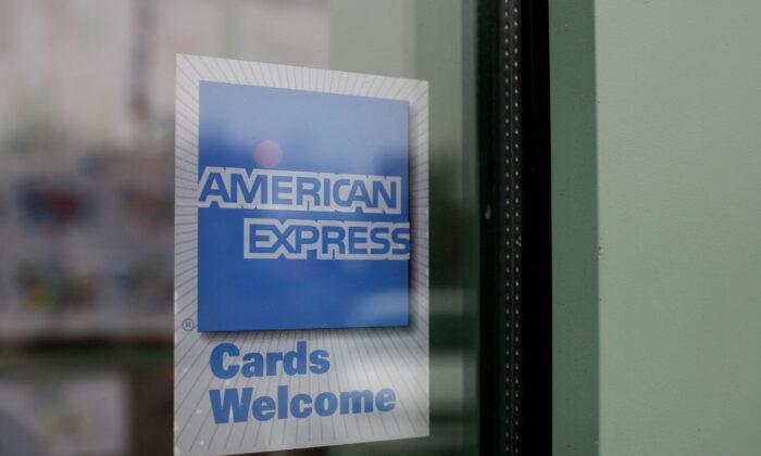 American Express Q4 Profits Jump 20 Percent on Card Spending