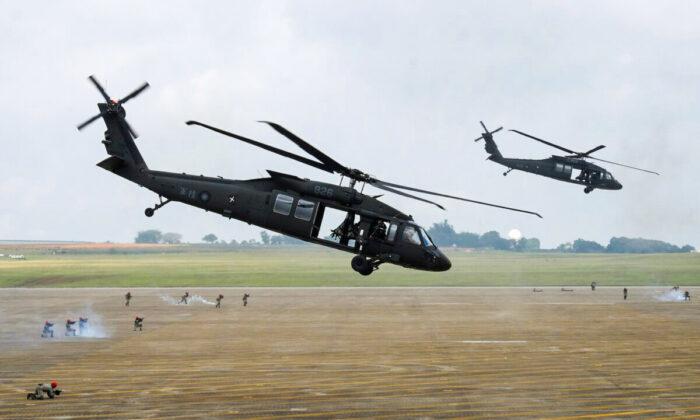 US to Begin Delivery of Black Hawk Helicopters to Australia This Year