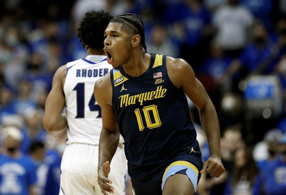 Freshman Lewis Scores 33, No. 22 Marquette Beats Seton Hall