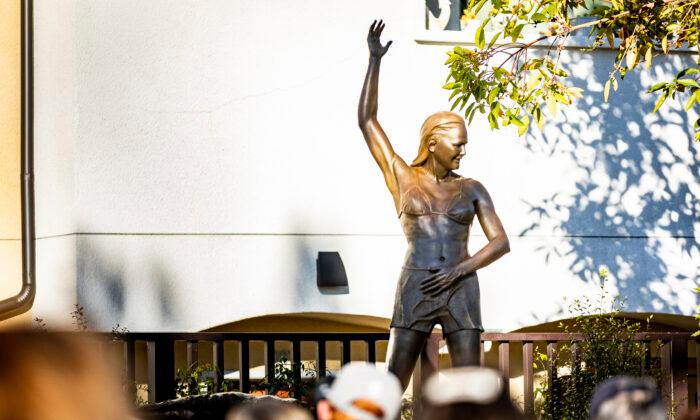 Dana Point Welcomes the Unveiling of Its Newest Statue: Surfing Icon Joyce Hoffman