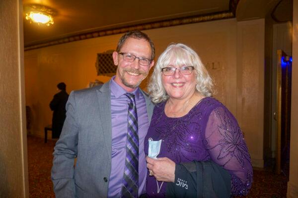 Andy Ostrowski and Lorie Vestal at Shen Yun Performing Arts at the Orpheum Theater, Omaha, Nebraska on Jan. 26, 2022<br/>(Sherry Dong/Epoch Times)