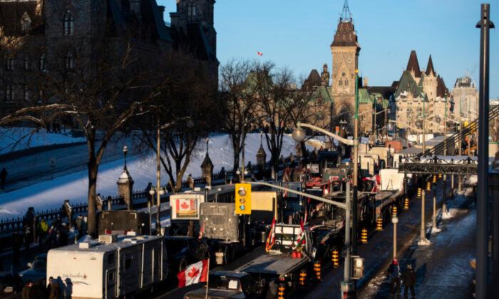 Truck Convoy to Stay in Ottawa Until Demands Met, Organizers Say