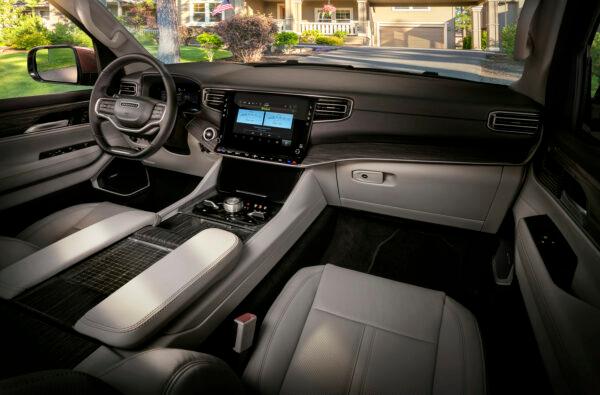 A very plush interior with leather and wood trims. (Courtesy of Stellantis)
