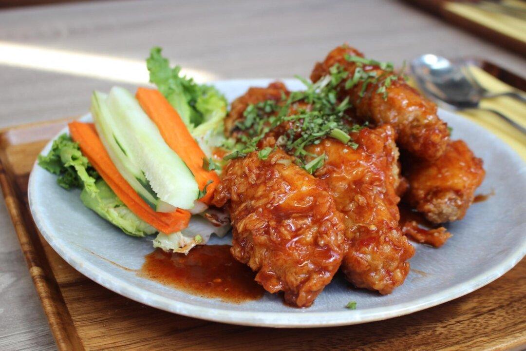 This Chicken Wing Stock Has a Better 5-year Return Than Disney, Netflix, Ford, and Amazon