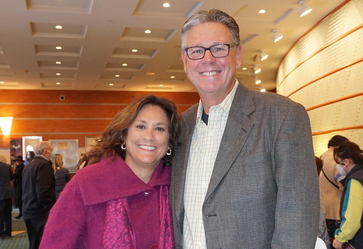 Cincinnati Connects With Chinese Culture Through Shen Yun