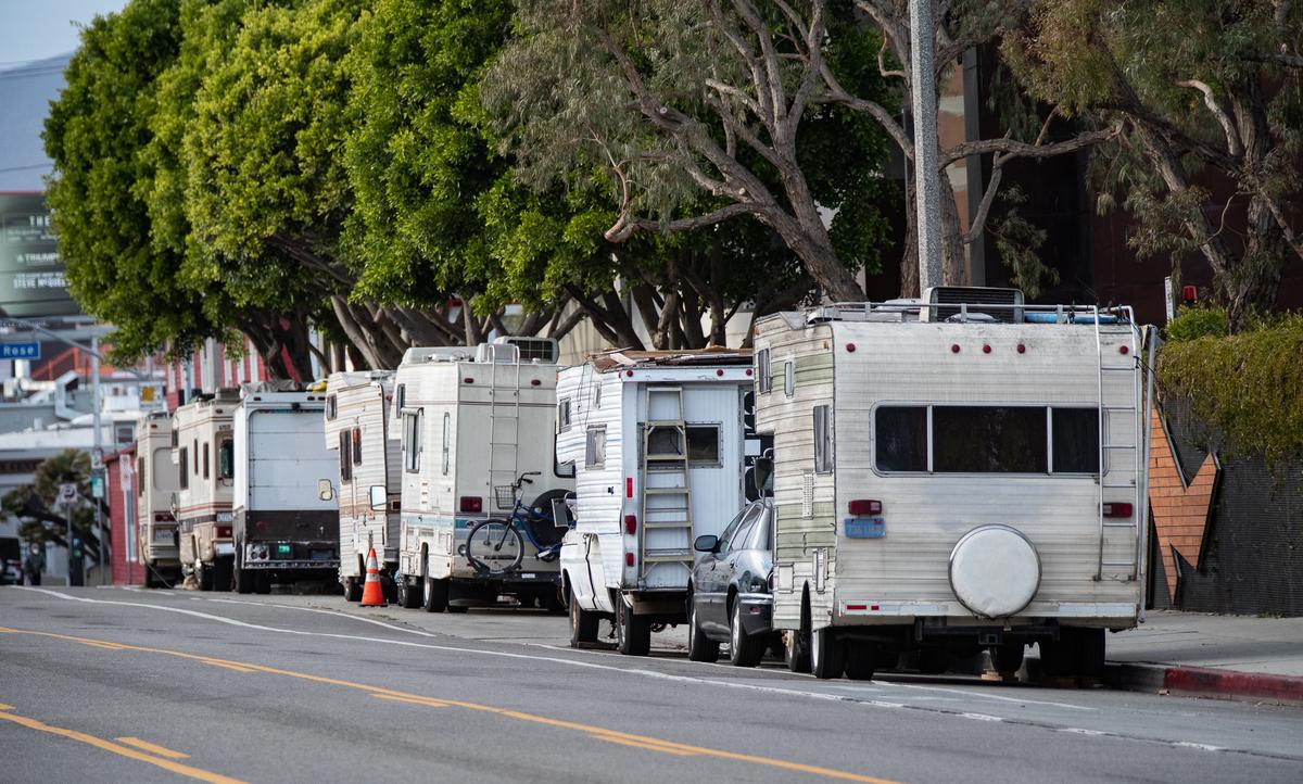 LA City Extends State of Emergency, Delaying RV Parking Restrictions