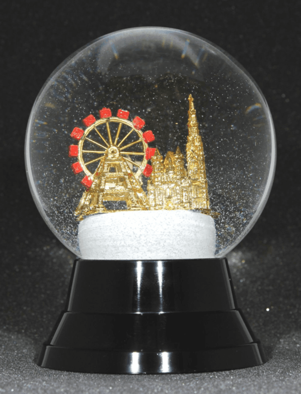 A snow globe of Vienna's Stephansdom and Ferris wheel. (Original Wiener Schneekugel e.U.)