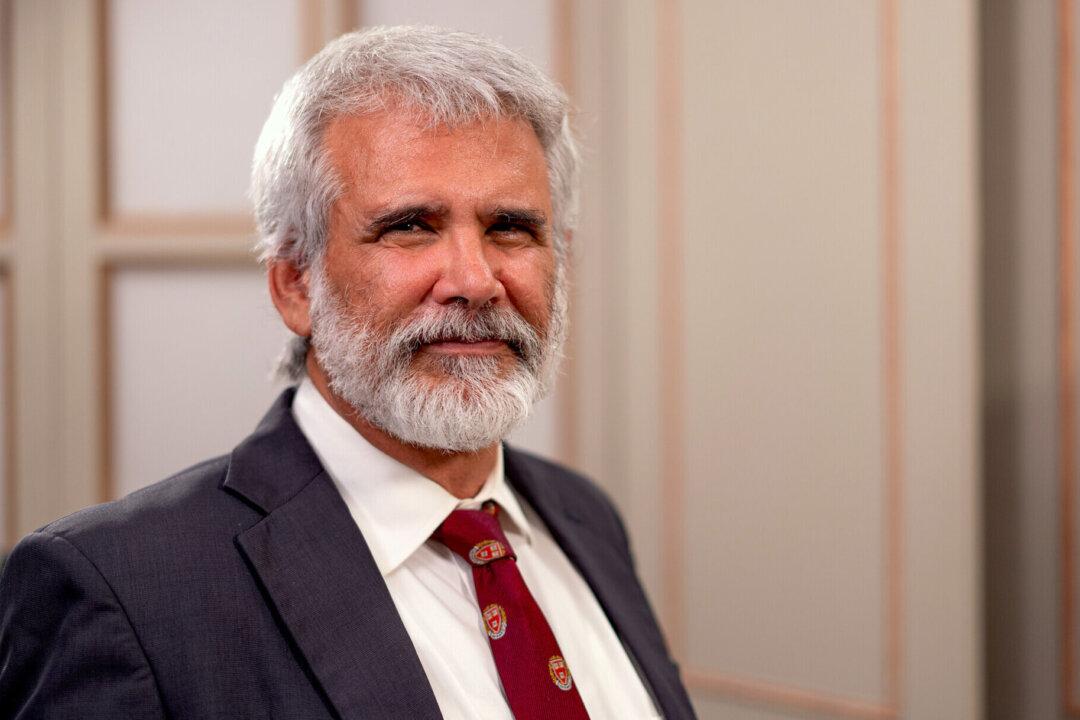 COVID-19 Is Treatable and Preventable With Vitamin D: Dr. Robert Malone