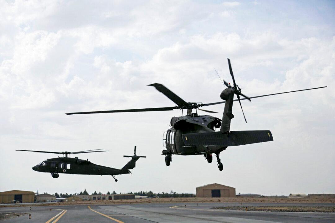 US Gives Military Helicopters to Croatia, Russia Arms Serbs