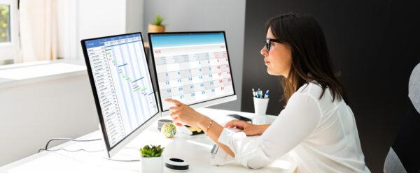 You can use budget calendar to manage your budget plan. (Shutterstock)