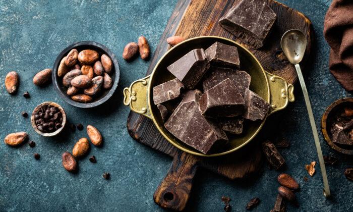 4 Legit Health Benefits of Dark Chocolate