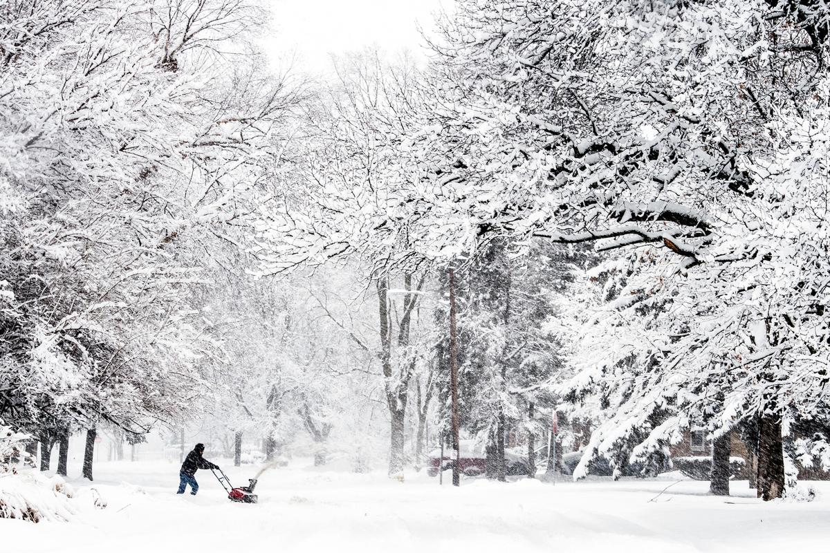 As Winter Storm Moves Across US, Ice Becomes Bigger Concern