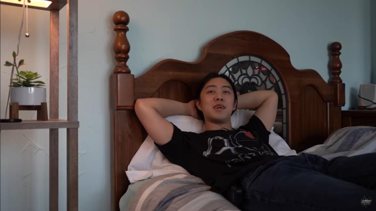 Minimalist Morning Routine for Calm & Productive Day