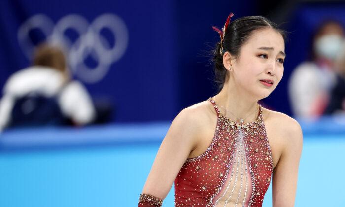 ‘I Couldn’t Hold It Back’: US-born Chinese Figure Skater Breaks Down After Another Fall at Beijing 2022