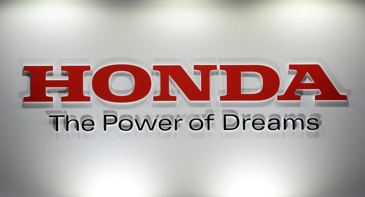 Toyota and Honda Upbeat on Profits as Customers Pay More for Scarce Cars