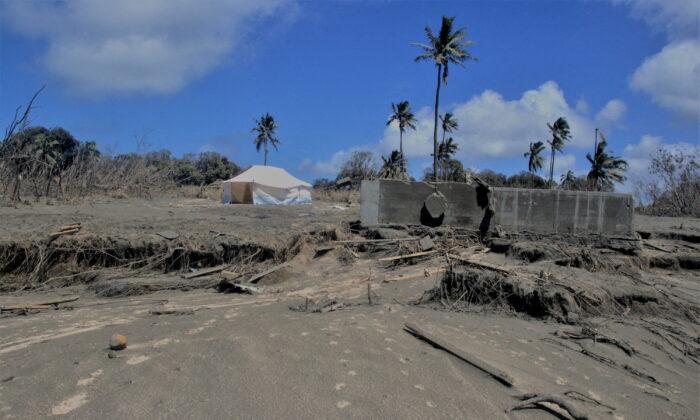 Musk’s Starlink Connects Remote Tonga Villages Still Cut Off After Tsunami
