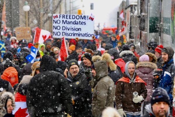 Protesters demonstrate against COVID-19 mandates and restrictions in Ottawa on Feb. 12, 2022. (Jonathan Ren/The Epoch Times)