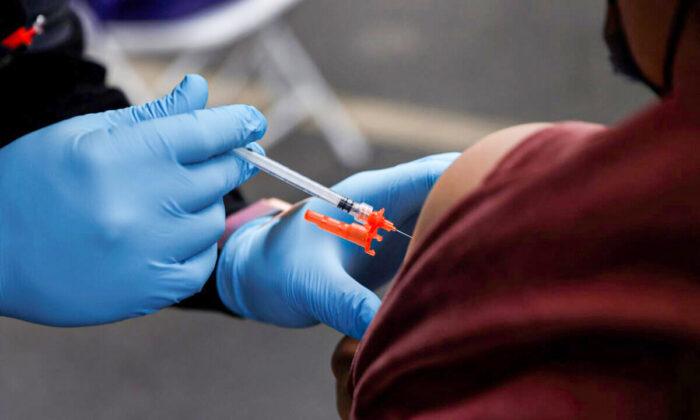 Los Angeles Moves to End COVID Vaccine Mandate for City Workers