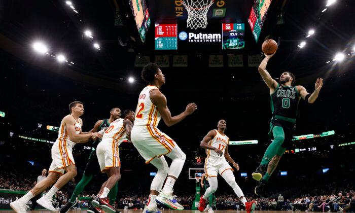 Tatum Scores 38, Celtics Rally Past Hawks for 8th Win in Row