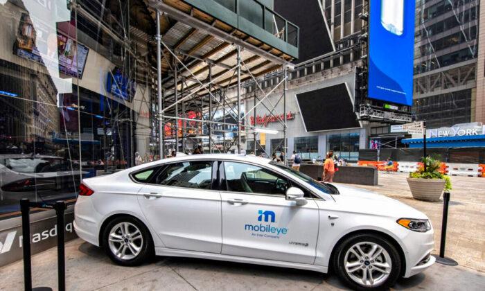 Intel’s Mobileye to Launch Self-Driving Shuttles in US in 2024
