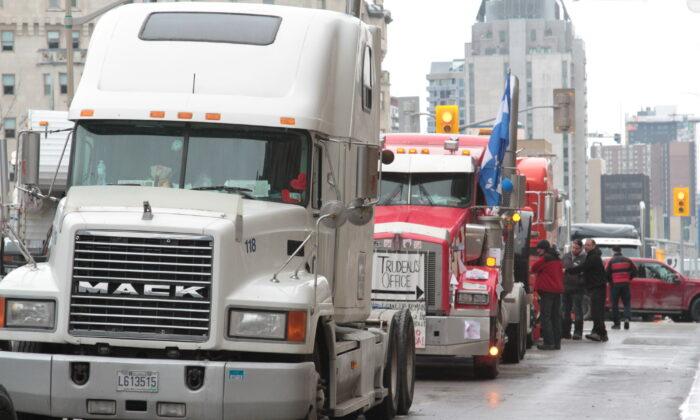 Alberta, Saskatchewan Premiers Co-Sign Letter With 16 US Governors Calling on Feds to Drop Vaccine Mandates for Truckers