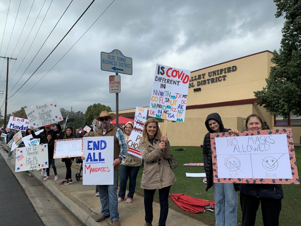 On Feb. 15, hundreds of parents and students gathered in front of the Chino Valley Unified School District to protest California's decision to keep a mask mandate for K-12 schools in Chino, Calif., on Feb. 15, 2022. (Linda Jiang/The Epoch Times)