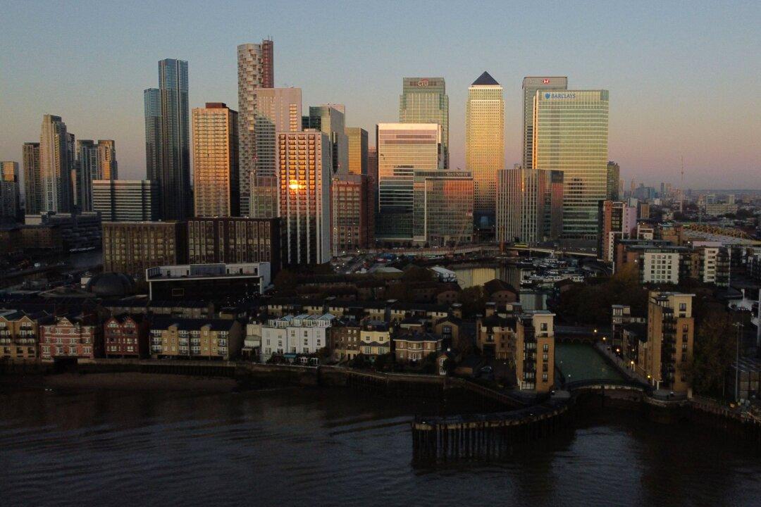 Governments to See Biggest Inflation-Driven Drop in Debt Ratios in Over 20 Years: Fitch