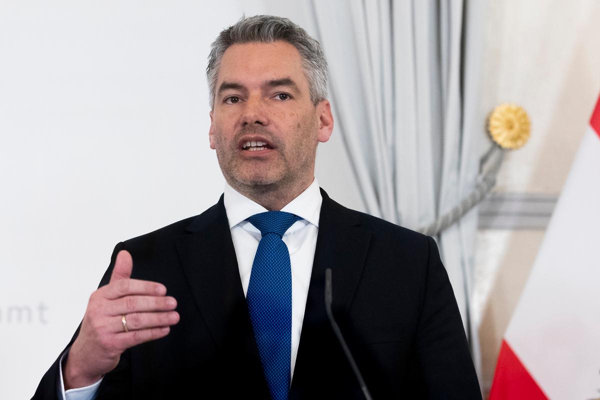Austria Announces Emergency Measures, Follows Germany as Apprehension Grows Regarding Russian Gas Supply