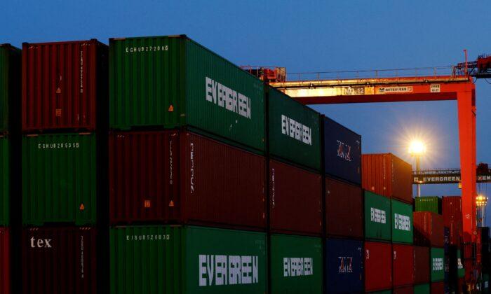 Japan’s Trade Deficit Jumps to 8-year High as Commodity Imports Soar