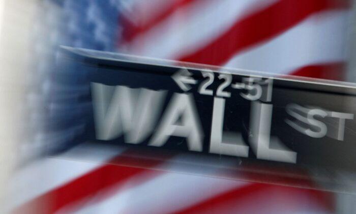 Wall Street Opens Lower as Rate Hike Worries Slam Growth Stocks