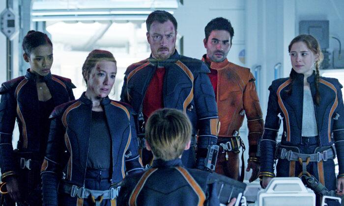 TV Series Review: ‘Lost in Space’: Family Values on Netflix?