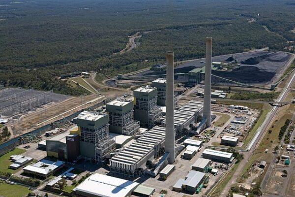 Eraring coal-fired power station, the largest in Australia, on the shores of Lake Macquarie southeast of Newcastle in New South Wales, Australia. (Nick Pitsas/CSIRO)