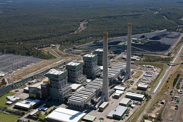 Eraring coal-fired power station, the largest in Australia, on the shores of Lake Macquarie southeast of Newcastle in New South Wales, Australia. (Nick Pitsas/CSIRO)