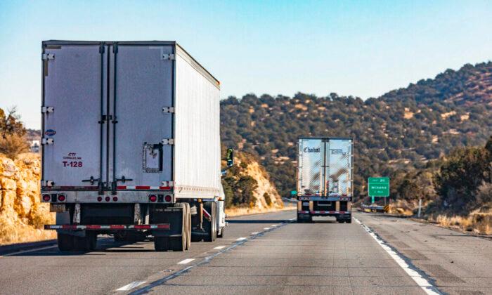 US Truckers Prepare to Drive From California to DC in ‘The People’s Convoy’