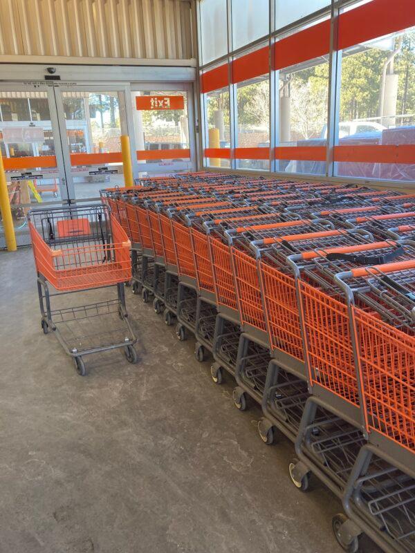 Each year, an estimated 2 million shopping carts are stolen. Here, a shopping cart waits to be used at the Home Depot in Flagstaff, Ariz., on Feb. 19, 2022. (Allan Stein/The Epoch Times)