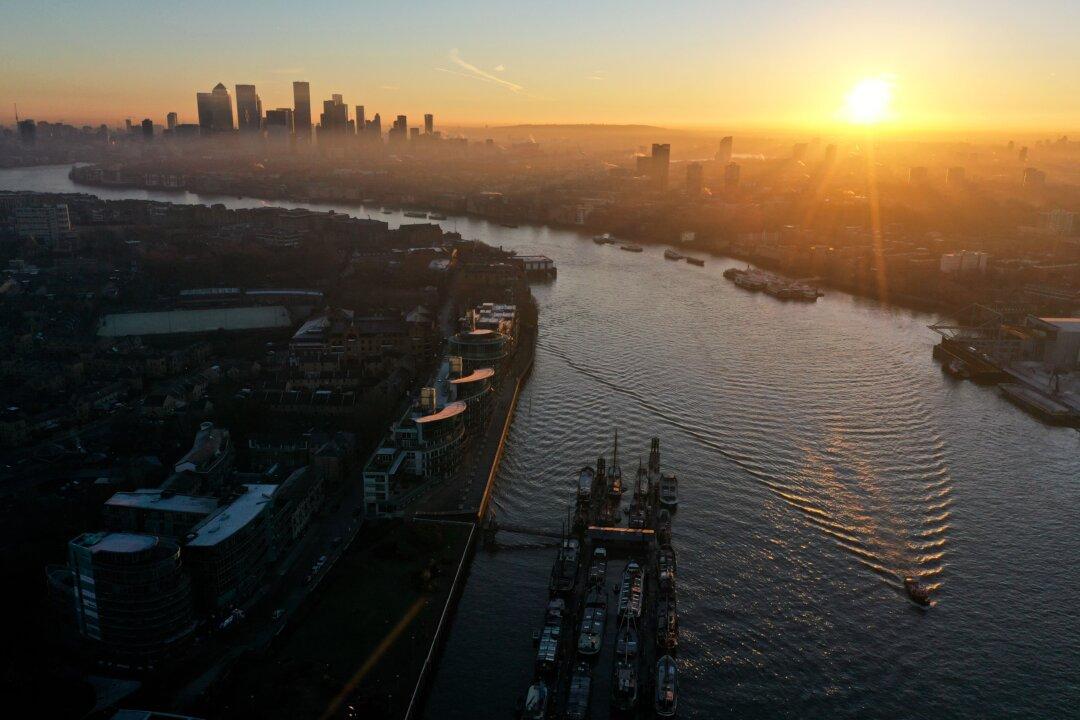 UK Water Bosses ‘Should Have Pay Scrutinised’ After Rivers Found to Be Dirty