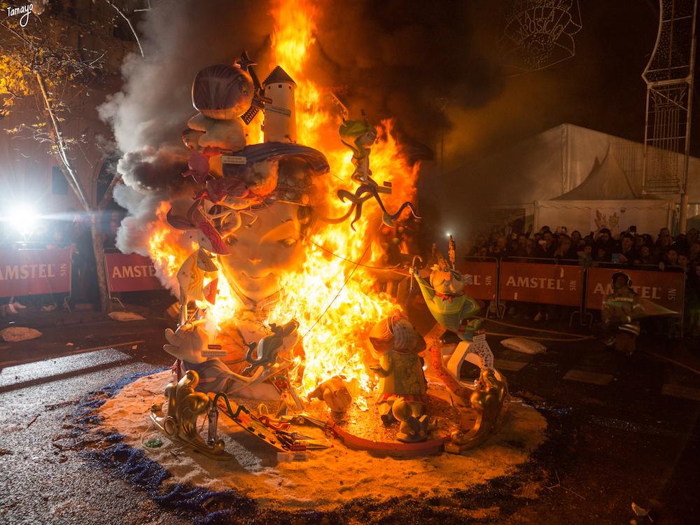 A float goes up in flames. (Courtesy of Visit València)