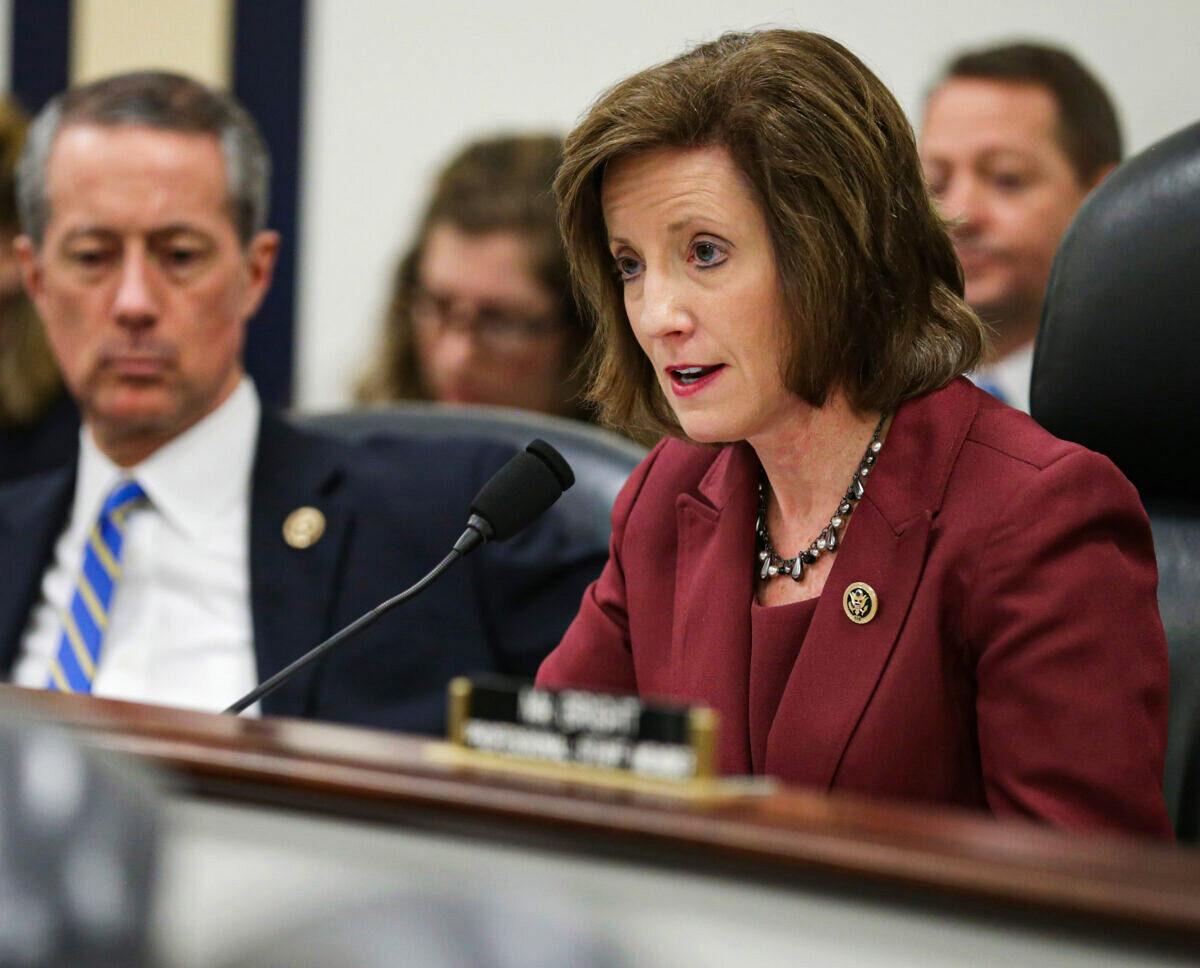 Vicki Herzler (R-Mo.), chairman of the House Armed Services Committee's Oversight and Investigation Subcommittee, will make his speech at a hearing on February 12, 2015 at the Rayburn House Office Building in Capitol Hill.