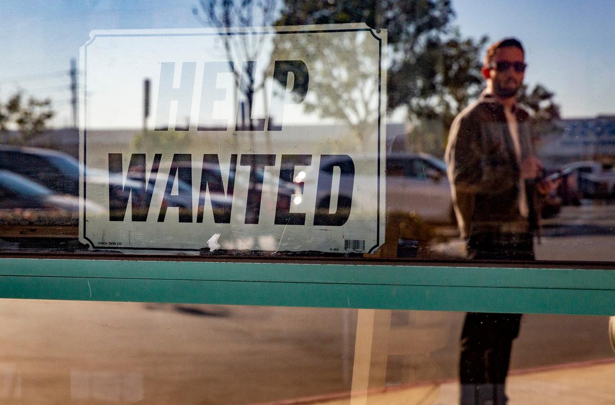 US Unemployment Claims Fell Last Week to 53-year Low