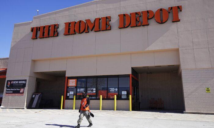 Home Depot Sales Remain Strong in Fourth Quarter