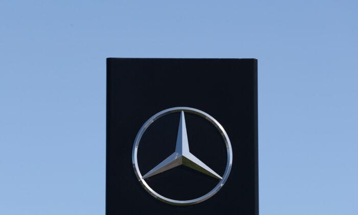 Electric and Luxury Models Boost Mercedes-Benz Earnings