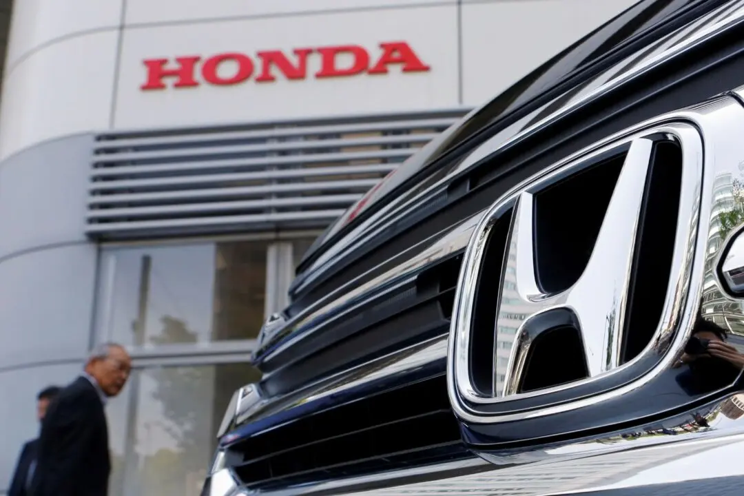 Honda Recalls 880,000 Vehicles for Defective Rear Suspension Components