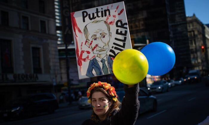 ‘The Free World Must Rally’: Ukrainian-Canadians Denounce Russian Attacks