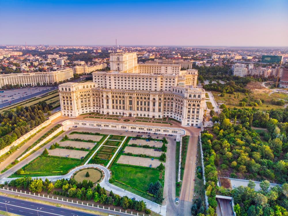 Bucharest's Parliament building. (Ioan Panaite/ Shutterstock)
